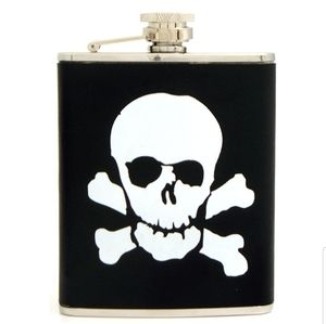 Bey Berk SKULLS & BONES Leather & St. Steel Flask